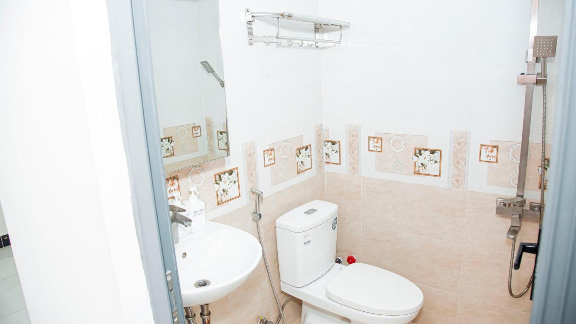 Gia Bao Hotel Quan 7 Bandar Ho Chi Minh Luaran gambar
